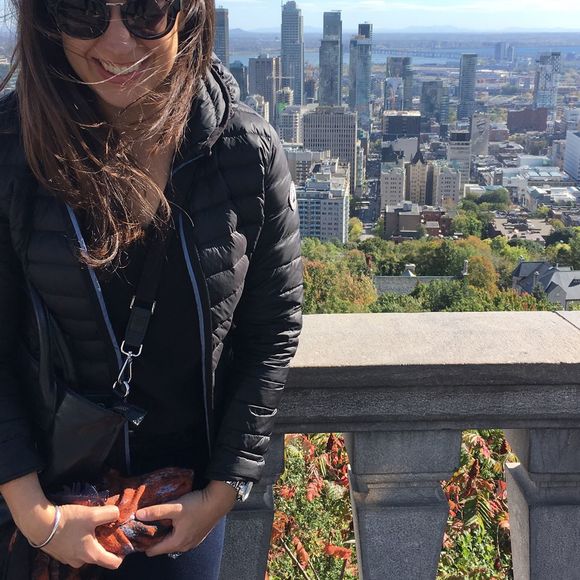 Meet your Posher, Olivia - Picture 1 of 1